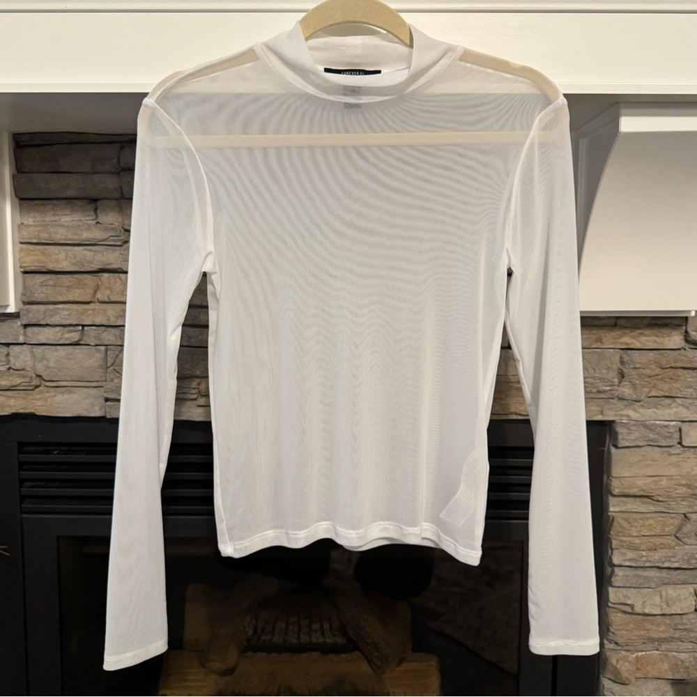 New Without Tags, Forever 21 Mesh/Sheer Top. Size Medium.